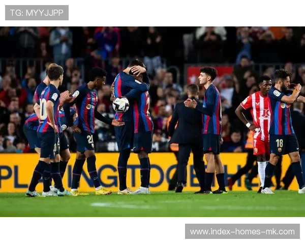 巴萨前场压迫让对手无所适从：从战术到训练的灵魂之力