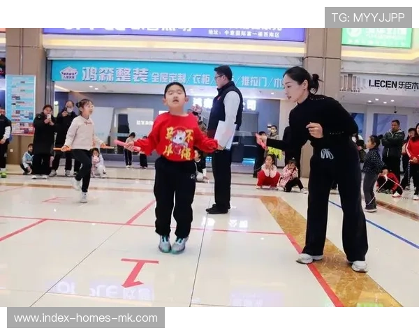 花式跳绳社区赛成为周末家庭活动新宠 花式跳绳社区赛成为周末家庭活动新宠